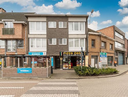                                         Petit magasin à vendre à Sint-Katelijne-Waver, € 310.000
