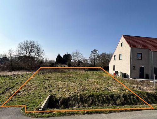                                         Bouwgrond te koop in Moerbeke, € 149.000
