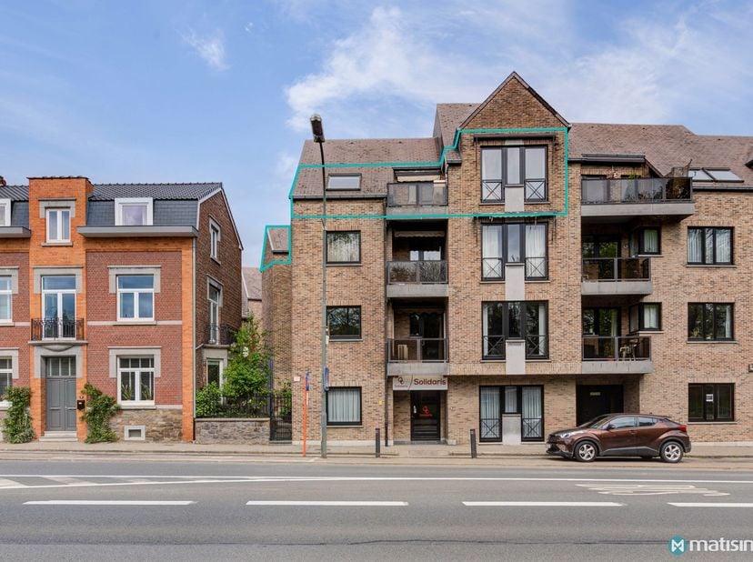 INSTAPKLAAR APPARTEMENT MET TWEE SLAAPKAMERS EN GARAGE IN HET CENTRUM VAN TONGEREN&lt;br /&gt;
&lt;br /&gt;
Dit instapklare appartement vinden we terug aan de Elf
