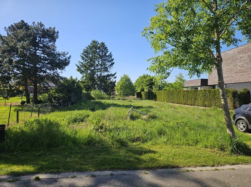 Gunstig gelegen bouwgrond van 7a 89ca voor een open bebouwing – Spelvoyestraat 19, Hasselt&lt;br /&gt;
&lt;br /&gt;
Omgeving:&lt;br /&gt;
    - Rustige, groene en resid