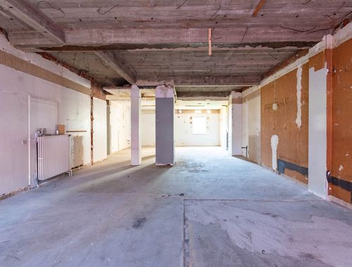                                         Commerce à louer à Antwerpen, € 1.950
