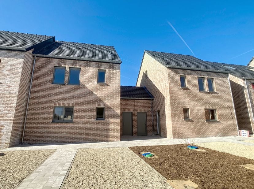 À louer à Jodoigne, juste à côté de Hoegaarden, cette maison spacieuse et bien équipée est parfaite pour ceux qui recherchent le confort et une situat