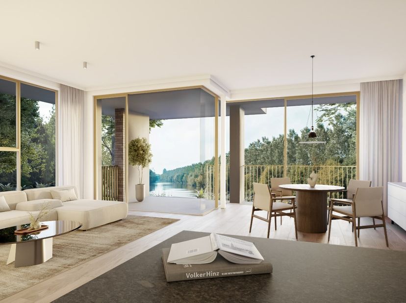 Rêvez-vous de vivre au bord de l&#039;eau ? Cet magnifique appartement de 3 chambres au rez-de-chaussée apporte la beauté sereine de la Leie et de la verdu