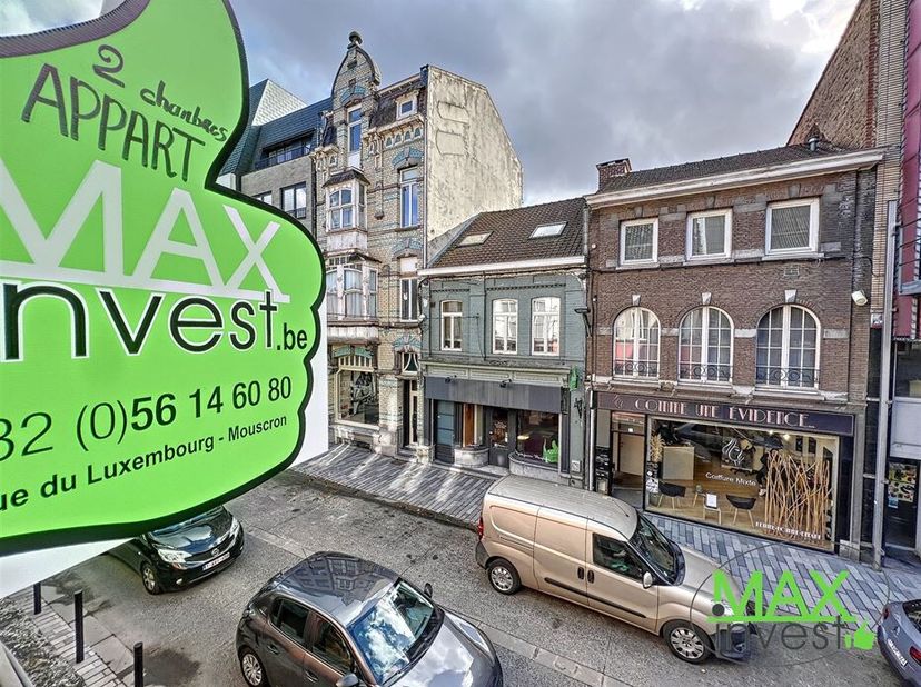 Duplex à louer rue de Tournai à Mouscron, appartement au premier et deuxième étage avec 2 chambres. 135 m2/hab.&lt;br /&gt;
Hall d&#039;entrée privatif, lumineux