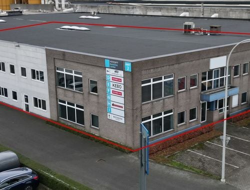                                         Bâtiment d’entreprise à louer à Wijnegem, € 7.350
