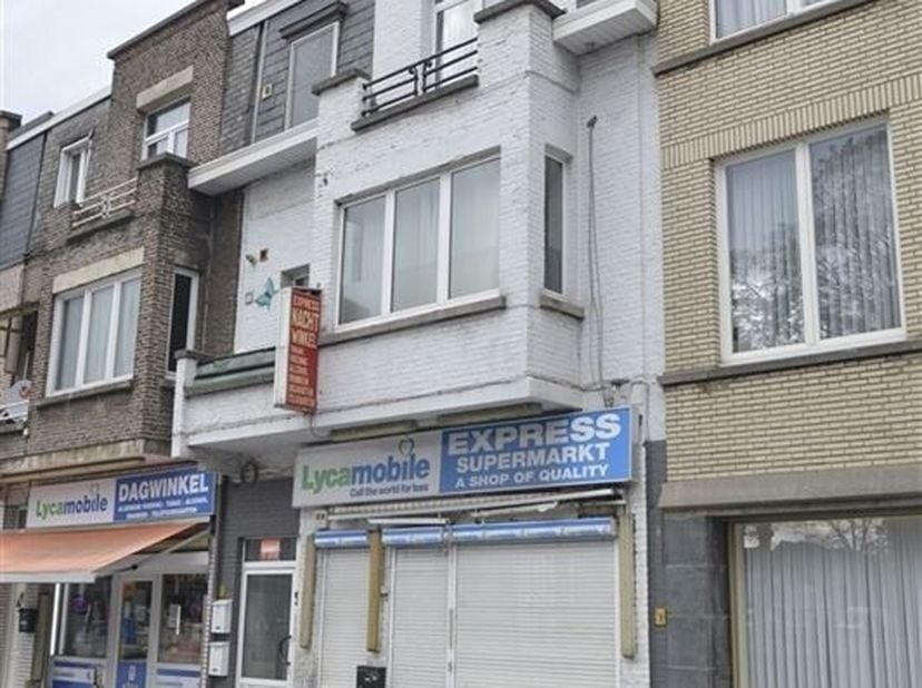 Bien professionnel à vendre
                    à 2660 Hoboken