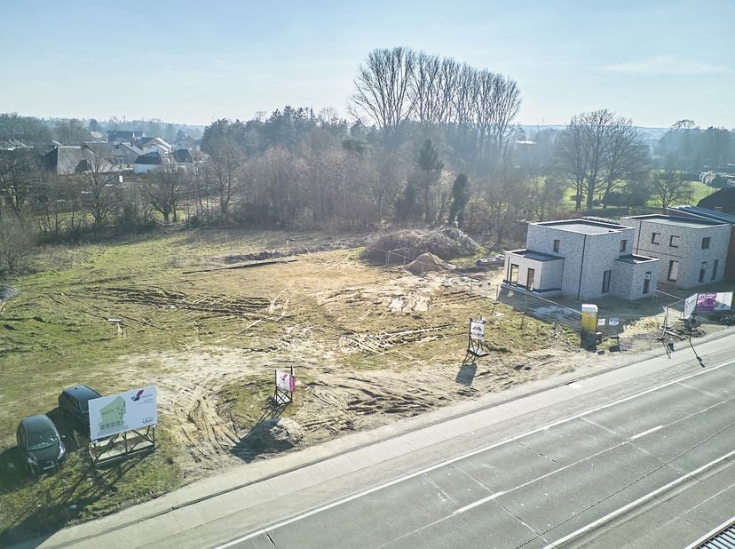Terrain à vendre
                    à 3680 Maaseik