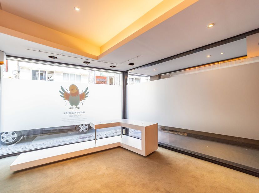 L&#039;agence Antoine Immo de Stavelot vous propose à la location cette maison de ville entièrement rénovée située dans une rue commerçante du centre de Ma