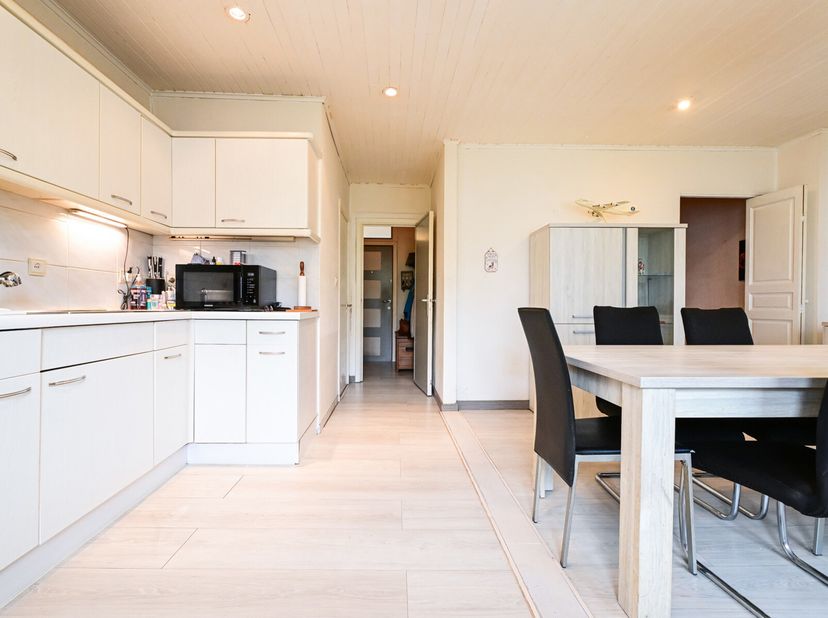 !! Exclusivité Pulse Property !! Quartier Saint-Job - Dans une petite copropriété à faibles charges, nous vous proposons un appartement studio de +/-4