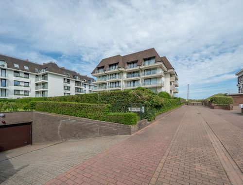                                         Garage à louer à Het Zoute, € 166,67

