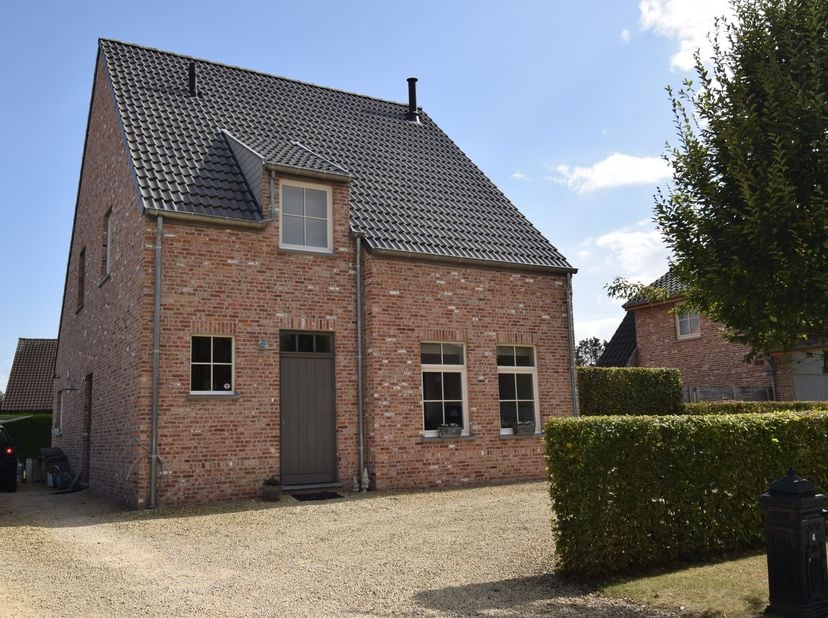 TE KOOP in DIKKELVENNE Provinciebaan 58&lt;br /&gt;
&lt;br /&gt;
Mooi perceel bouwgrond voor het bouwen van een open bebouwing.&lt;br /&gt;
&lt;br /&gt;
Lot 2 : Opp. :  +/-