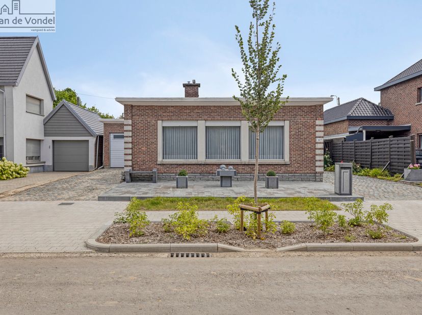 Maison à vendre
                    à 9320 Erembodegem