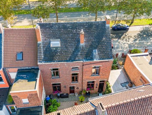                                         Herenwoning te koop in Mons, € 350.000
