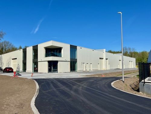                                         Bâtiment d’entreprise à louer à Vorst, € 1.500
