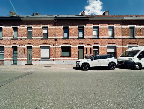                                         Maison à vendre à Sint-Niklaas, € 335.000
