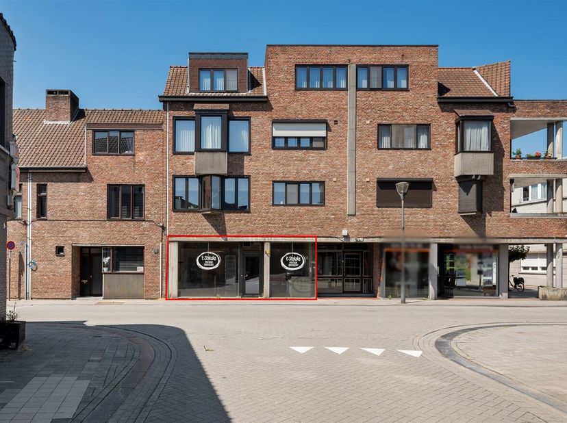 Bien professionnel à vendre
                    à 2300 Turnhout
