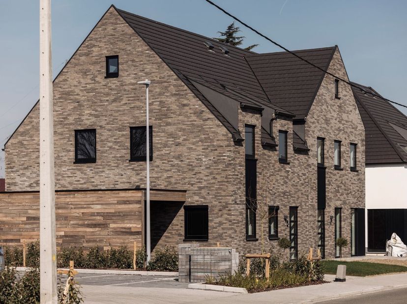 Dicht bij de Leie wordt dit mooie woonproject opgetrokken, tussen de Rijksweg en de Vlasstraat in Sint-Baafs-Vijve. Het gaat om 17 nieuwbouwwoningen (