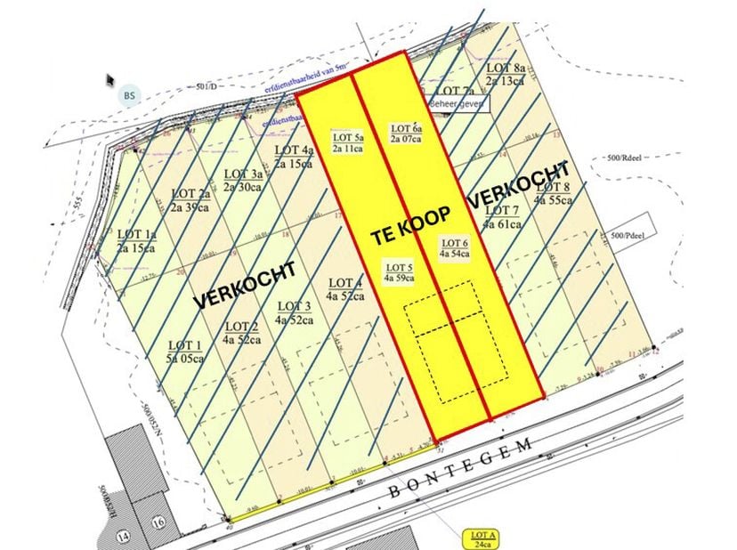 2 LOTEN BOUWGROND TE KOOP voor een driegevelwoning of een villa.  &lt;br /&gt;
Mooie, rustige, landelijke omgeving, diepe tuin.  &lt;br /&gt;
2 loten zijn samenvo
