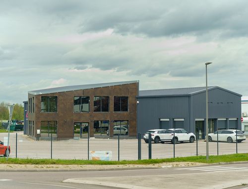                                         Commercieel Gebouw te koop in Kuurne, € 875.000
