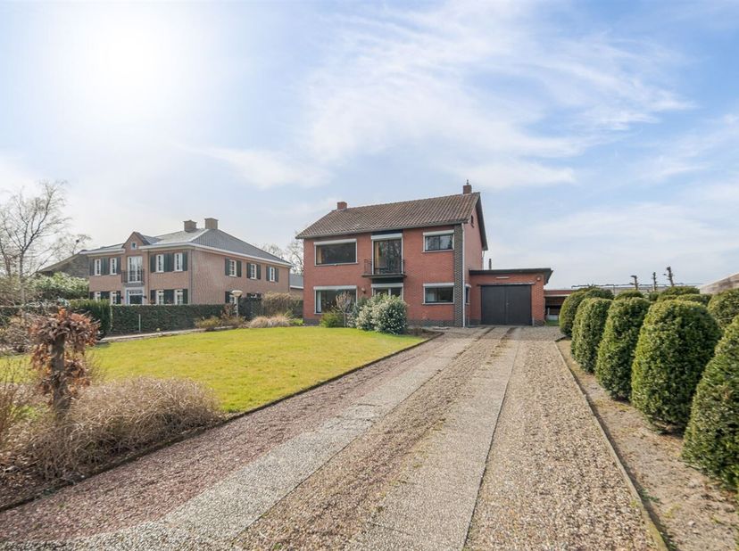 Maison à vendre
                    à 3930 Achel