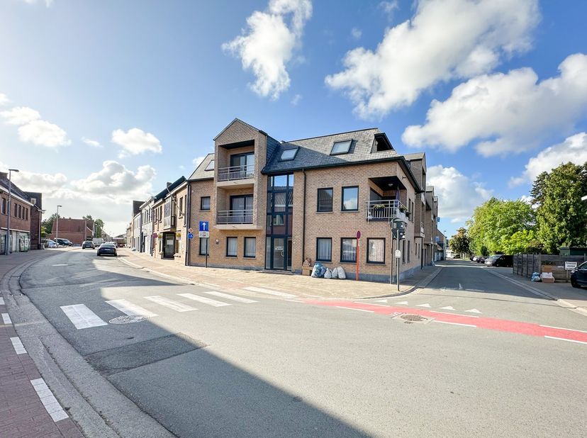 Appartement à louer
                    à 9910 Ursel
