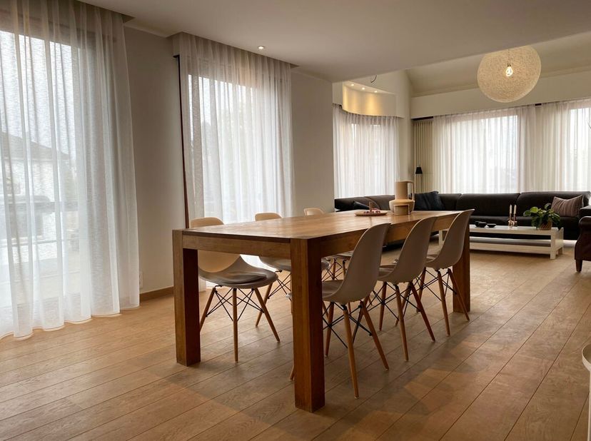 Verbazend groot en trendy appartement te Bolderberg.&lt;br /&gt;
Dit eigentijds pand heeft een bewoonbare van maar liefst 259m². Het appartement is voorzien