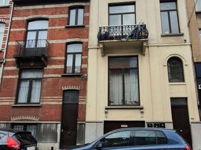 MOLENBEEK-SAINT-JEAN - REF : 6680919 - Dans un quartier résidentiel à proximité de toutes les facilités et proche du centre de Bruxelles, nous vous pr