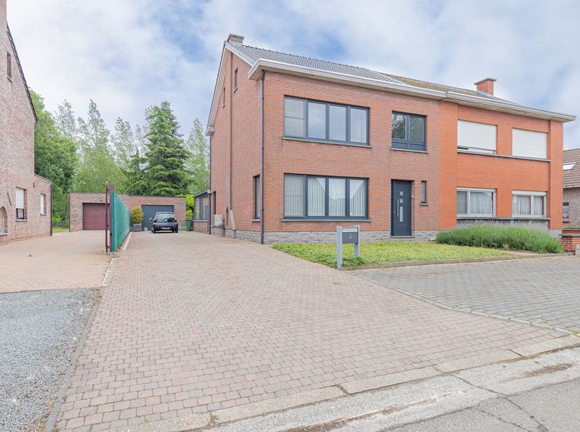 Maison à vendre
                    à 9280 Lebbeke