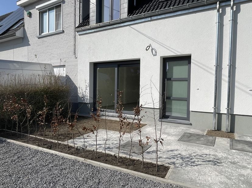 DEMANDE DE VISITES UNIQUEMENT PAR MAIL via ce lien : https://hendrix.whoose.be/6638158L&#039;Immobilière Hendrix vous propose cette magnifique maison mitoy