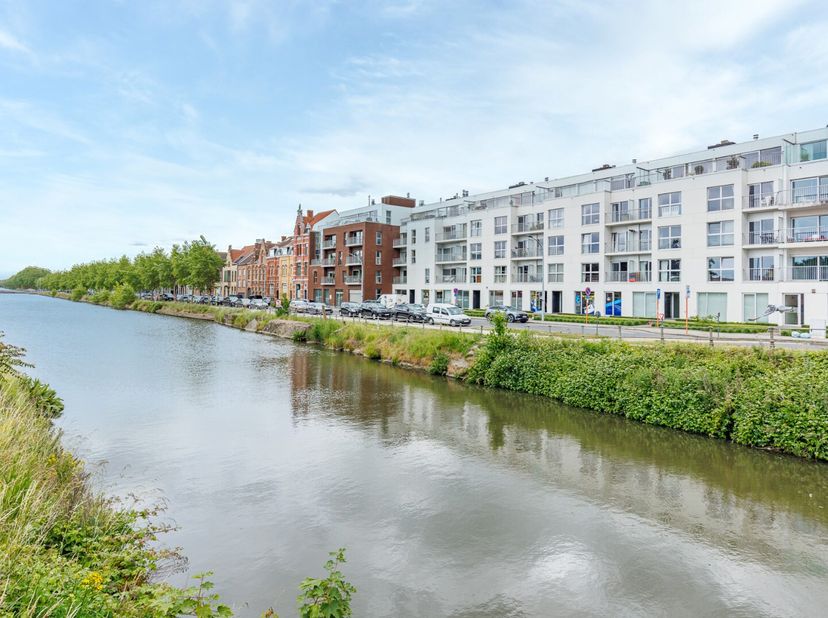 Appartement à vendre
                    à 8310 Sint-Kruis