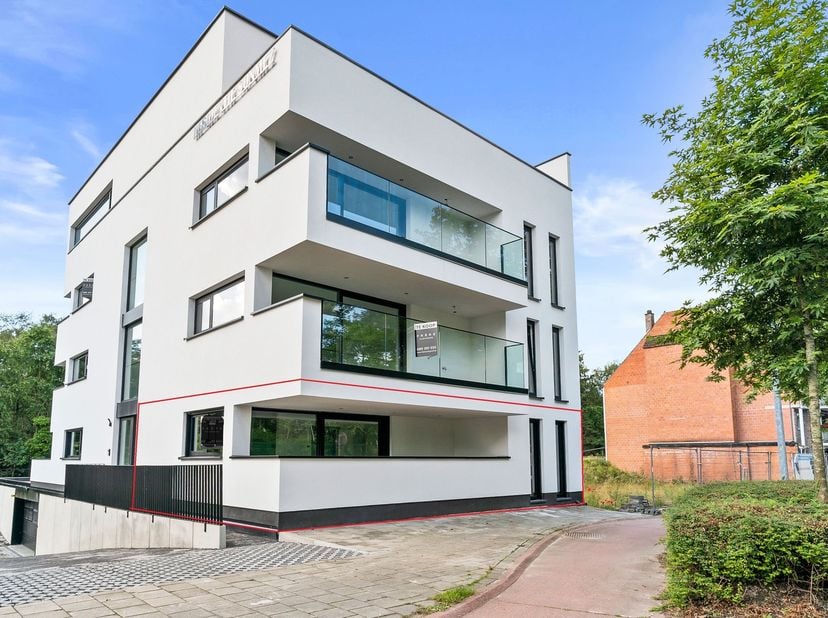 GELIJKVLOERS, ENERGIEZUINIG APPARTEMENT IN KLEINSCHALIGE RESIDENTIE&lt;br /&gt;
&lt;br /&gt;
Dit nieuwbouwappartement treffen we aan in een kleinschalige resident