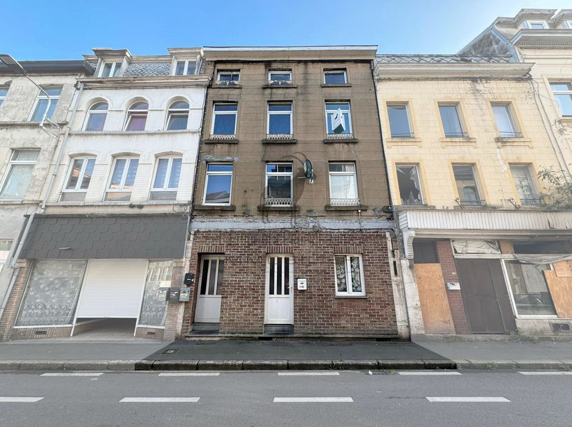 ***SOUS OPTION***&lt;br /&gt;
Référence Agence: V6031-1627&lt;br /&gt;
Visite virtuelle : https://envisite.net/vtour/fr/bq8fgi&lt;br /&gt;
L&#039;Etude des Propriétaires vou
