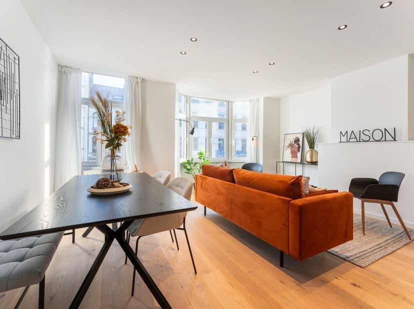 Dit appartement is gelegen in &quot;Residentie Anna&quot; en is gelegen in het centrum van Gent. In de directe omgeving is er een ruim aanbod van winkels, schol