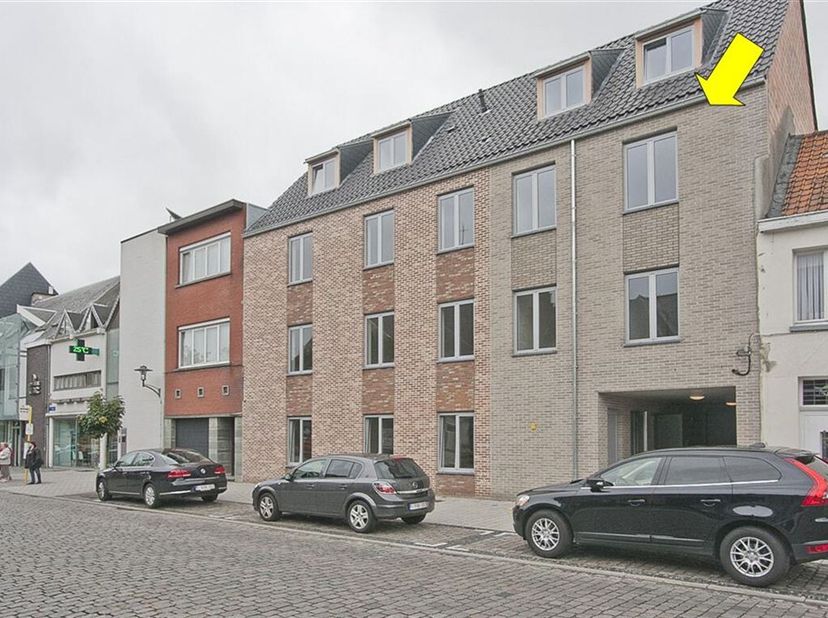 Inschijven kan enkel via huuraanvraag op www.immodyck.be.  Telefonisch geen afspraken mogelijk.&lt;br /&gt;
Nieuwbouwappartement op de 2° verdieping  (met l