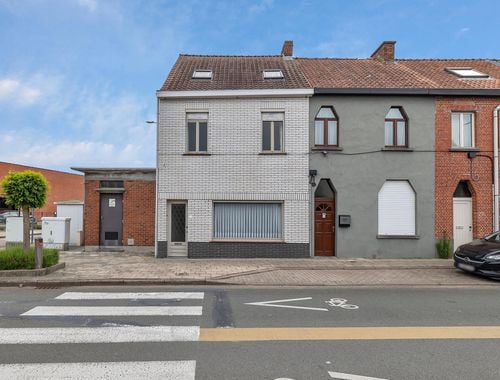                                         Maison à vendre à Petegem-aan-de-Leie, € 169.500
