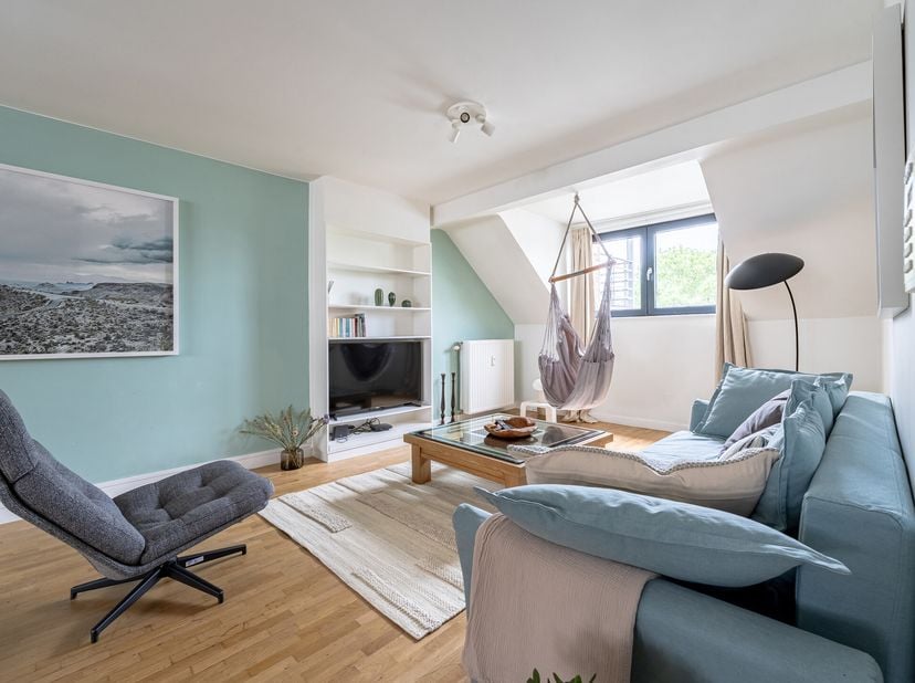 Appartement meublé une chambre à louer  Tout confort  Chaussée de Charleroi, Saint-Gilles Idéalement situé sur la dynamique chaussée de Charleroi à Sa