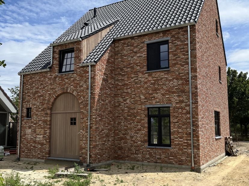 Vraag uw bezoek aan via WoningBocholt@gmail.com&lt;br /&gt;
&lt;br /&gt;
Landelijke VRIJSTAANDE NIEUWBOUWWONING&lt;br /&gt;
&lt;br /&gt;
Deze hoogwaardige vrijstaande nieuwbo
