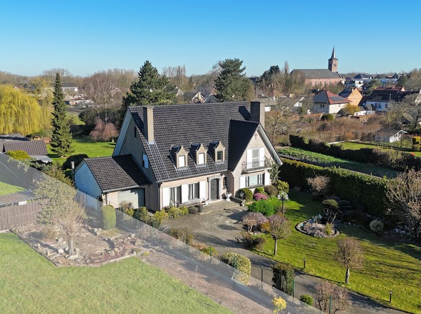 Ruime, lichtrijke woning met grote tuin in het groene Balegem&lt;br /&gt;
&lt;br /&gt;
In het charmante en rustige Balegem vind je deze prachtige open bebouwing,