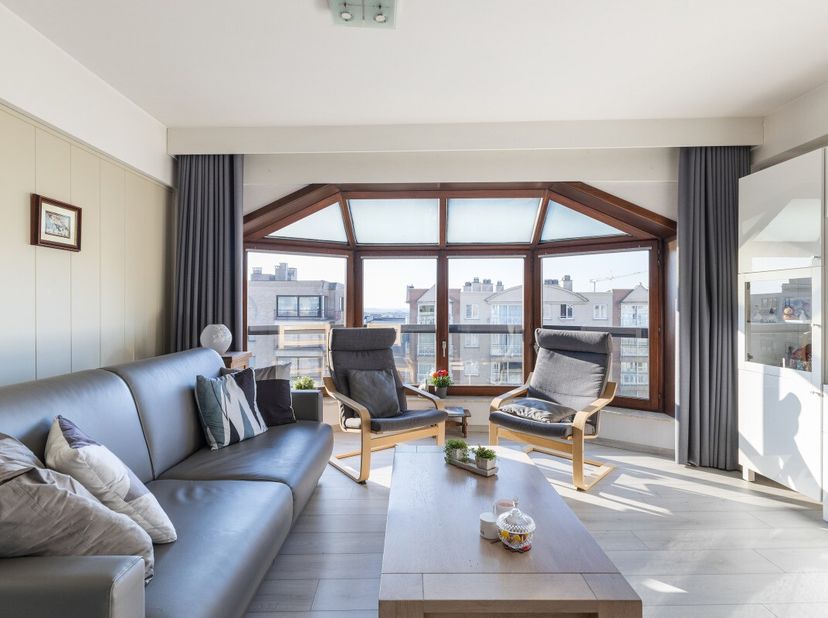Wenduine : appartement lumineux à vendre avec vue imprenable Découvrez ce charmant appartement, idéalement situé à larrière de la digue à Wenduine. Gr