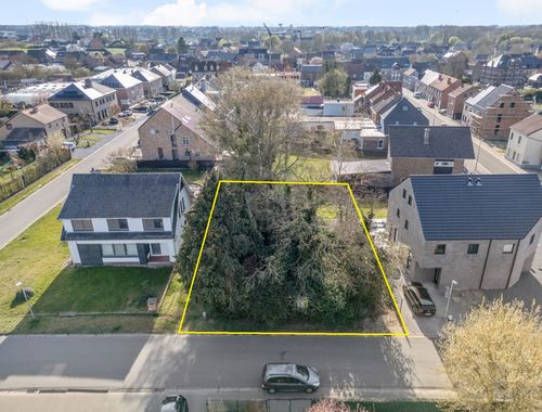                                         Bouwgrond te koop in Bilzen, € 160.000
