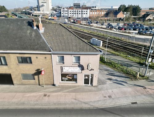                                         Commerce à vendre à Oudegem, € 319.000
