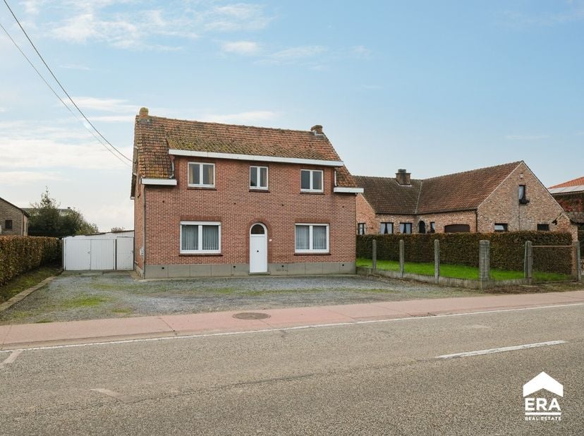 Te renoveren woning of ideale heropbouwkans in Terkoest (Alken)Rustige, landelijke ligging tussen Hasselt &amp; Sint-Truiden Voor meer informatie ga naar