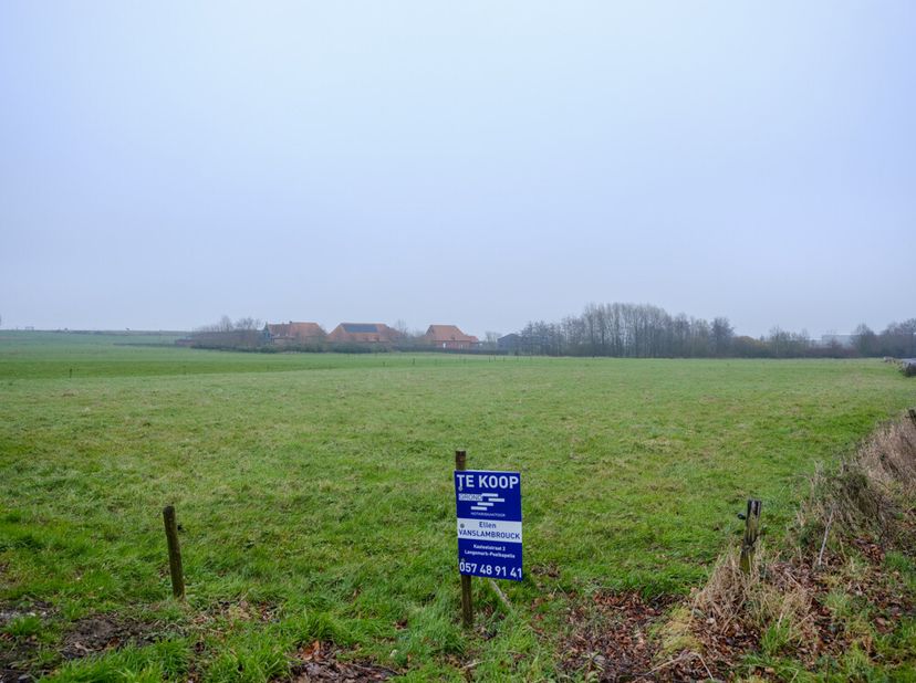 Terrain à vendre
                    à 8890 Moorslede