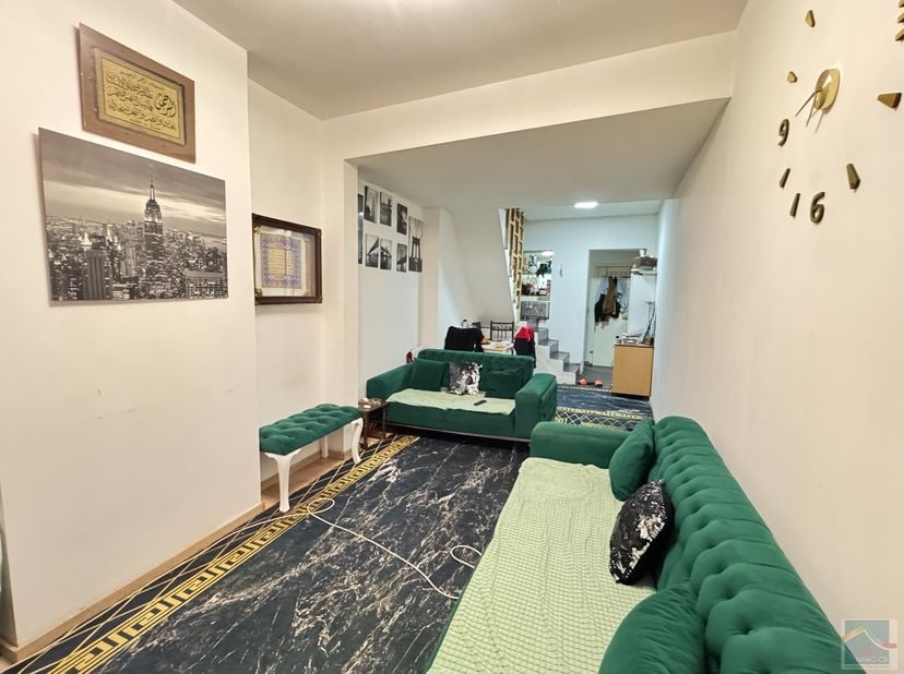 envie d&#039;un investissement dans cette belle ville de Binche?????  Alors n&#039;hésitez pas et venez visiter&lt;br /&gt;
En plein centre de Binche, dans cet espace