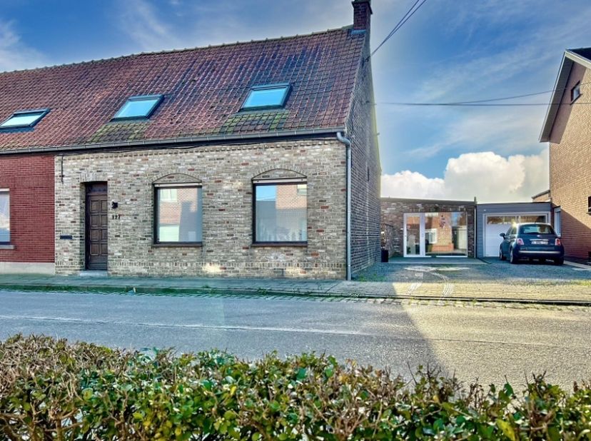 Maison à vendre
                    à 8840 Oostnieuwkerke
