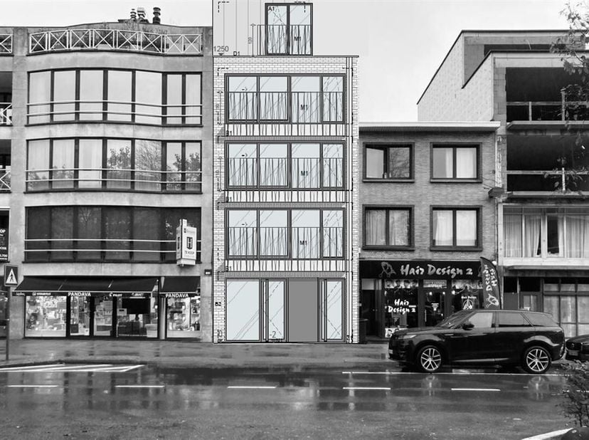 Immeuble sur DE KROON.&lt;br /&gt;
Maison de rendement magasin + 2 appartements, jardin.&lt;br /&gt;
Situation idéale sur espace ouvert avec DE KROON-Bibliothek-P