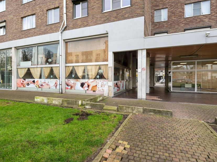 Bien professionnel à vendre
                    à 2300 Turnhout
