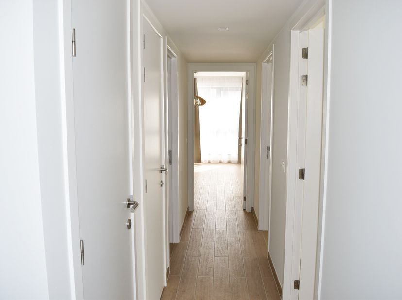 Tout nouveau appartement 2 pièces avec cuisine ouverte.&lt;br /&gt;
Ce bel appartement est idéalement situé à deux pas de l&#039;OTAN. Il est situé au milieu des