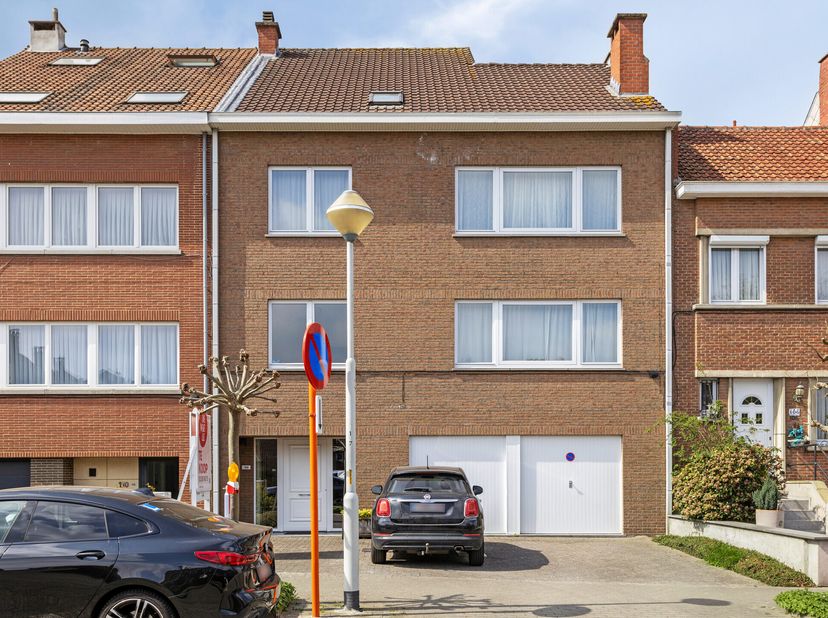 Immeuble de rapport bien situé avec deux appartements séparés. &lt;br /&gt;
-Compteurs individuels !&lt;br /&gt;
-Bon entretien&lt;br /&gt;
-Idéal pour la location&lt;br /