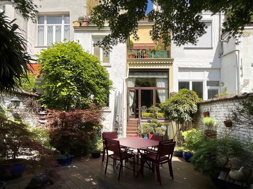 Karaktervolle woning met zuidwestgerichte tuin&lt;br /&gt;
In een van de meest gegeerde wijken van Elsene bevindt zich deze charmante woning uit 1900. Oorsp